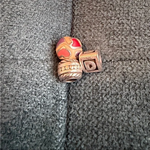 Pandora Charms - Picture 1 of 7